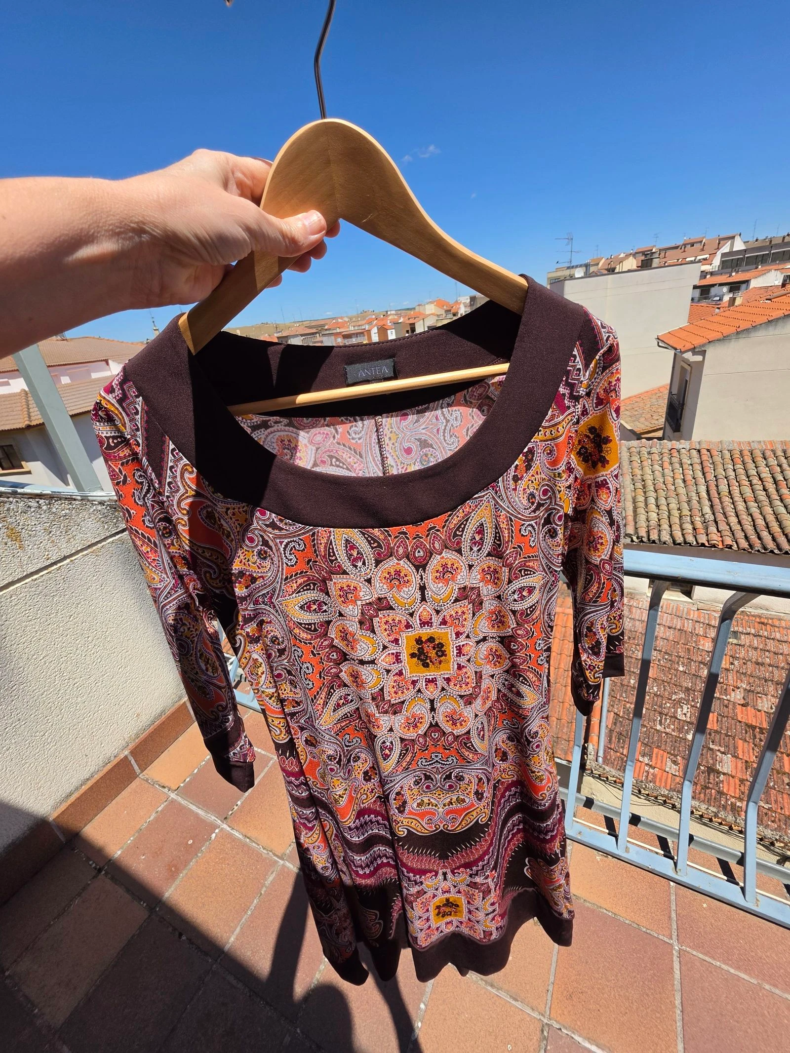Vestido Antea con estampado marron talla 40 
